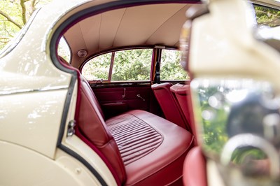 Lot 1967 Jaguar Mk. II 2.4 MOD