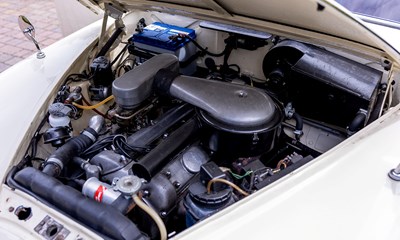 Lot 1967 Jaguar Mk. II 2.4 MOD