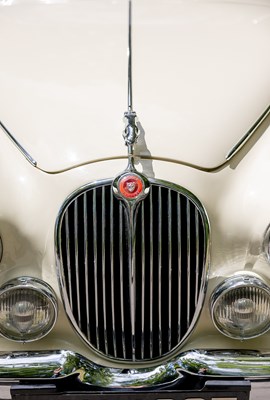 Lot 1967 Jaguar Mk. II 2.4 MOD