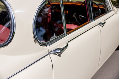 Lot 1967 Jaguar Mk. II 2.4 MOD