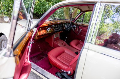 Lot 1967 Jaguar Mk. II 2.4 MOD