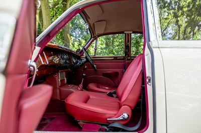Lot 1967 Jaguar Mk. II 2.4 MOD