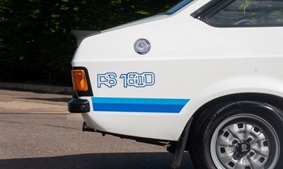Lot 1976 Ford RS1800 Custom