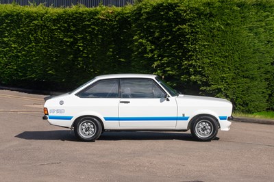 Lot 1976 Ford RS1800 Custom
