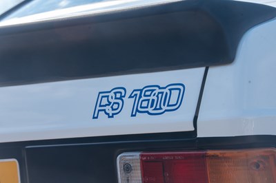 Lot 1976 Ford RS1800 Custom