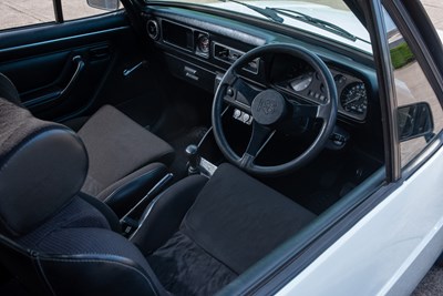 Lot 1976 Ford RS1800 Custom