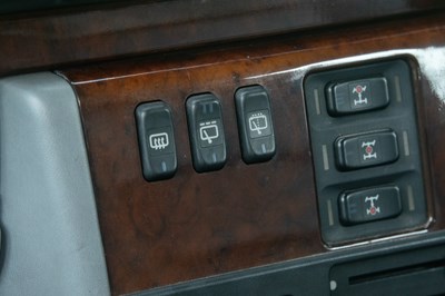 Lot 225 - 1995 Mercedes-Benz 300 GEL Auto