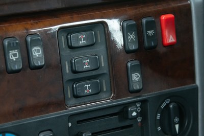 Lot 225 - 1995 Mercedes-Benz 300 GEL Auto
