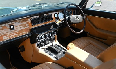 Lot 1977 Daimler Sovereign Coupé (4.2 litre)