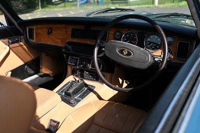 Lot 1977 Daimler Sovereign Coupé (4.2 litre)