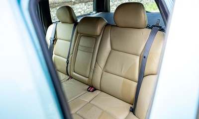 Lot 2003 Volvo V70R