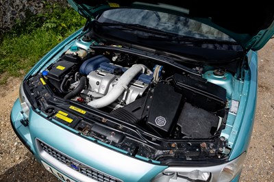 Lot 2003 Volvo V70R