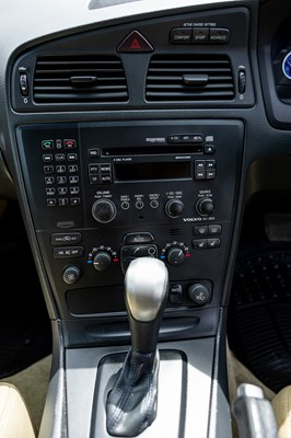Lot 2003 Volvo V70R