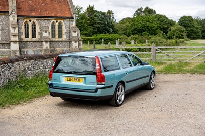Lot 2003 Volvo V70R