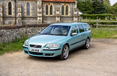 Lot 2003 Volvo V70R