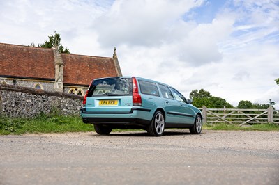 Lot 2003 Volvo V70R