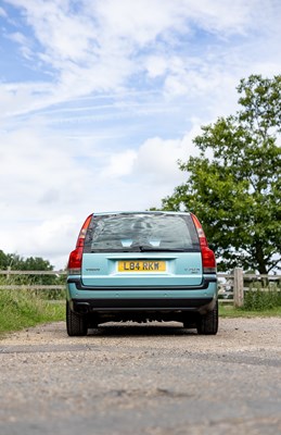 Lot 2003 Volvo V70R