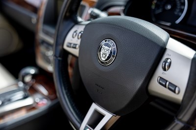 Lot 2007 Jaguar XKR Convertible (4.2 litre)