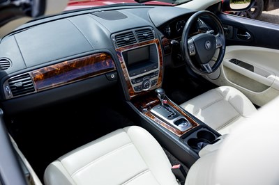 Lot 2007 Jaguar XKR Convertible (4.2 litre)
