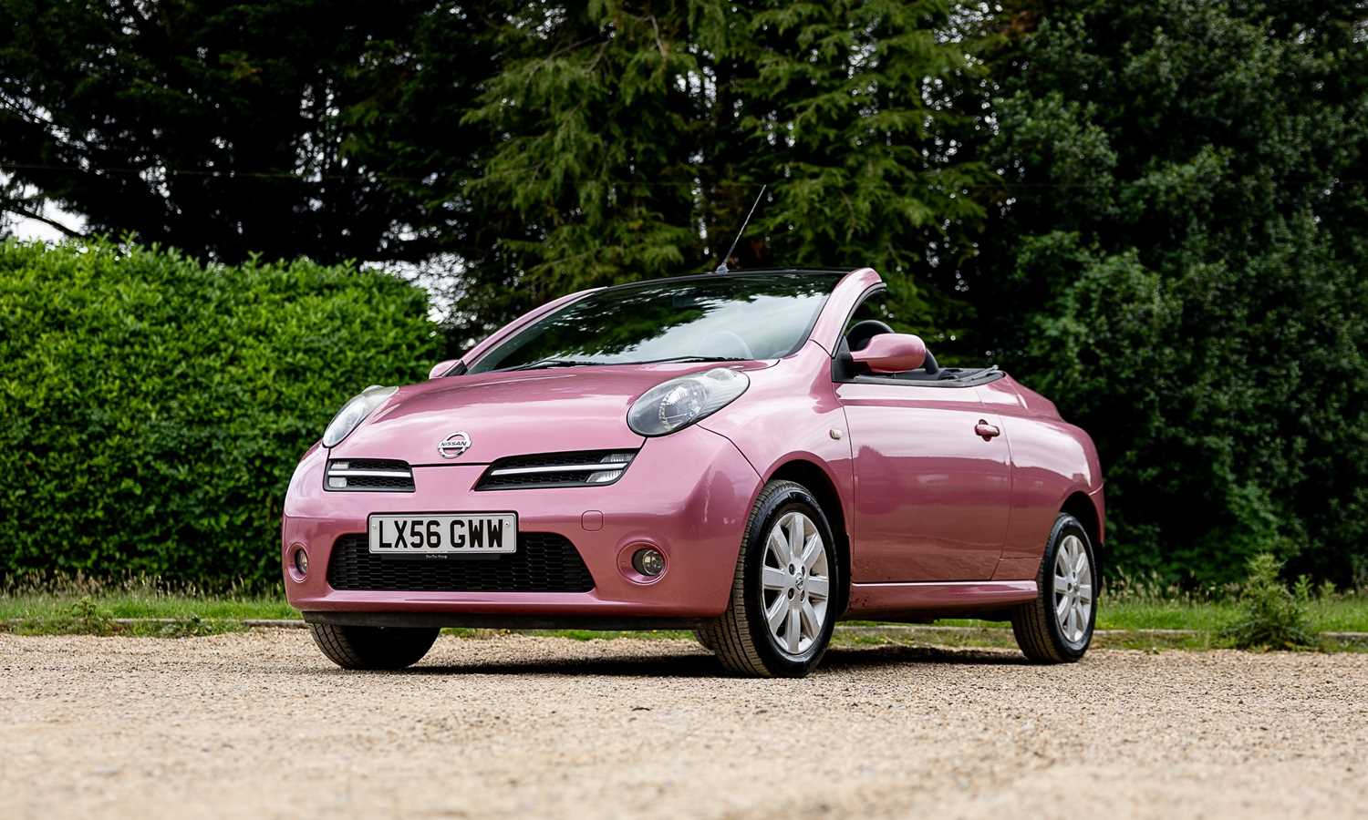 Lot 2006 Nissan Micra Essenza C+C