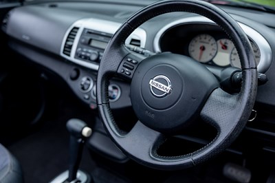 Lot 2006 Nissan Micra Essenza C+C