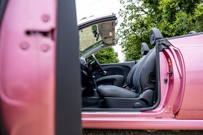 Lot 2006 Nissan Micra Essenza C+C
