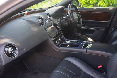 Lot 2011 Jaguar XJ Supersport V8