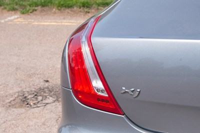Lot 2011 Jaguar XJ Supersport V8