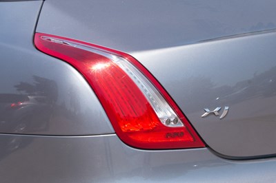 Lot 2011 Jaguar XJ Supersport V8