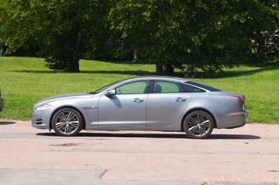 Lot 2011 Jaguar XJ Supersport V8
