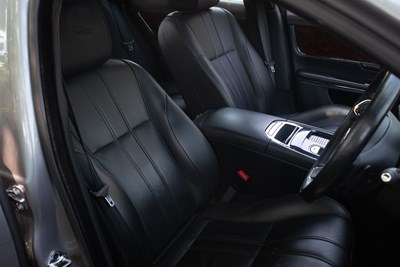 Lot 2011 Jaguar XJ Supersport V8