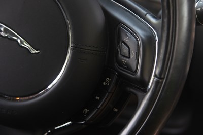Lot 2011 Jaguar XJ Supersport V8
