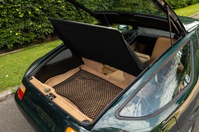 Lot 171 - 1989 Porsche 928 S4