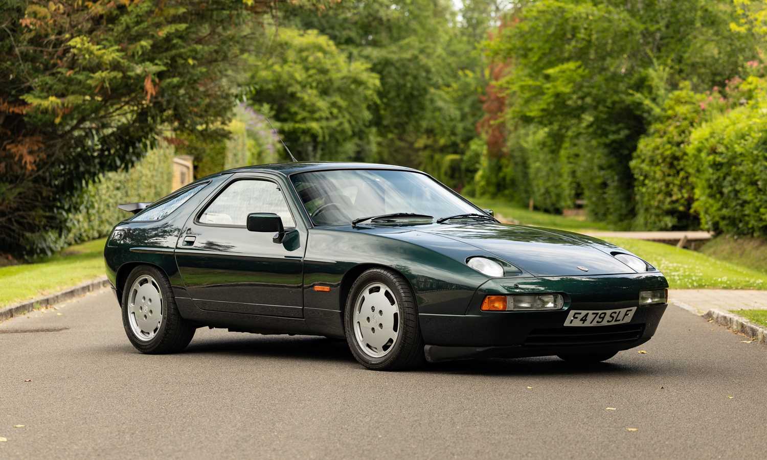 Lot 171 - 1989 Porsche 928 S4