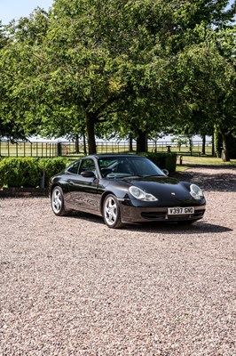 Lot 240 - 1999 Porsche 911/996 Carrera 4