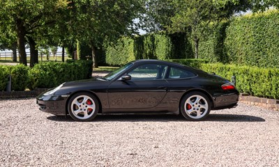 Lot 240 - 1999 Porsche 911/996 Carrera 4
