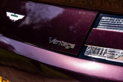 Lot 2008 Aston Martin Vantage