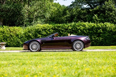 Lot 2008 Aston Martin Vantage