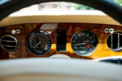 Lot 1997 Bentley Azure