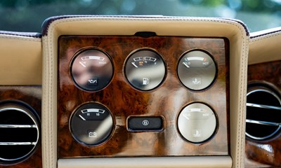 Lot 1997 Bentley Azure