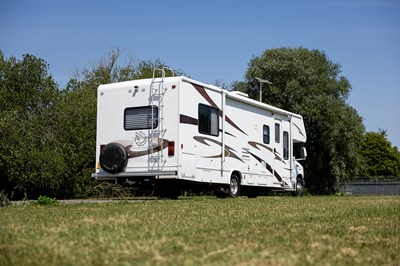 Lot 2007 Ford Motorhome