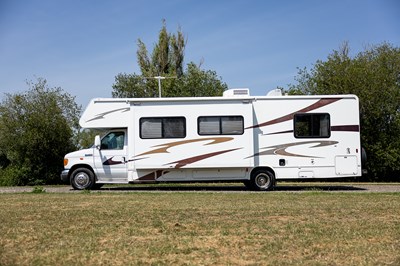 Lot 2007 Ford Motorhome