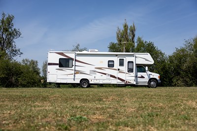 Lot 2007 Ford Motorhome