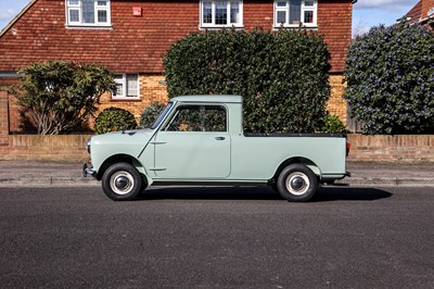 Lot 1962 Morris Mini Pick-up