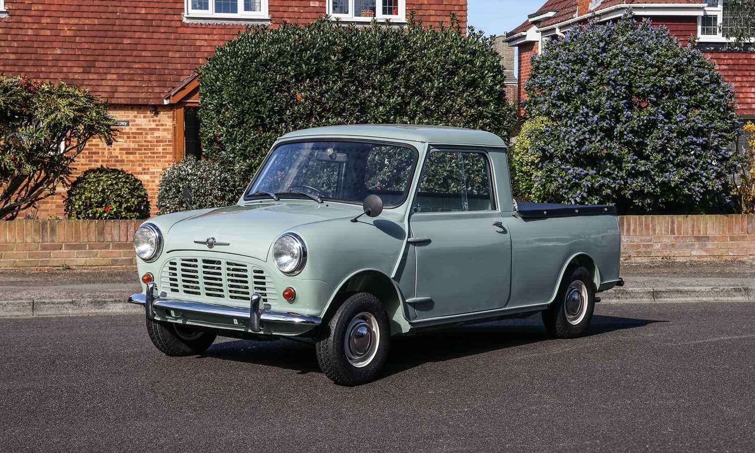 Lot 1962 Morris Mini Pick-up
