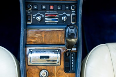 Lot 1993 Bentley Continental R