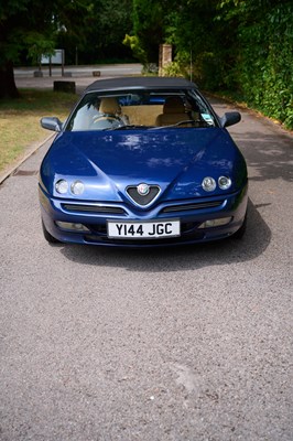 Lot 2001 Alfa Romeo Spider 2.0 T Spark Lusso