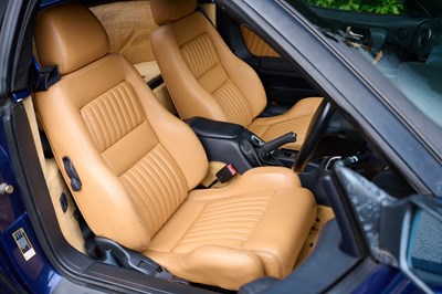 Lot 2001 Alfa Romeo Spider 2.0 T Spark Lusso