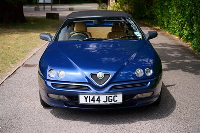 Lot 2001 Alfa Romeo Spider 2.0 T Spark Lusso