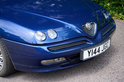 Lot 2001 Alfa Romeo Spider 2.0 T Spark Lusso